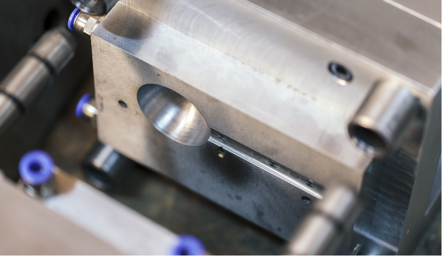 Motores para prensas de moldeo por inyección